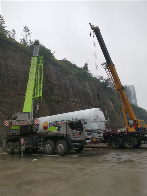 江永县“不怕风雨冻”—— 吊车的 “恶劣环境适应” 技术